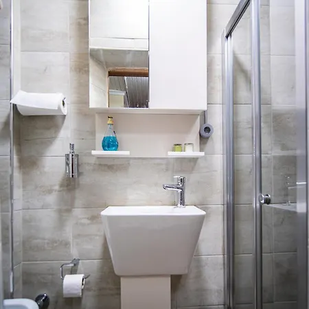 Mercan Balat - Mihrab Niche イスタンブール