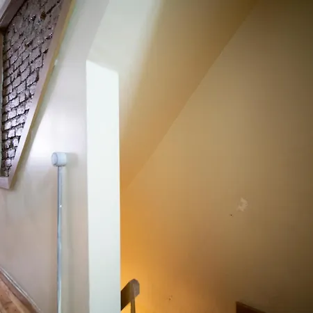 Mercan Balat - Mihrab Niche