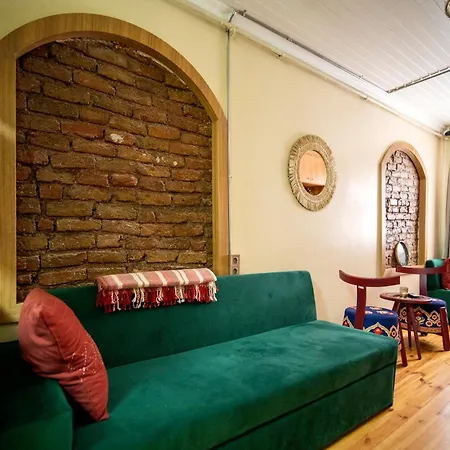 Mercan Balat - Mihrab Niche